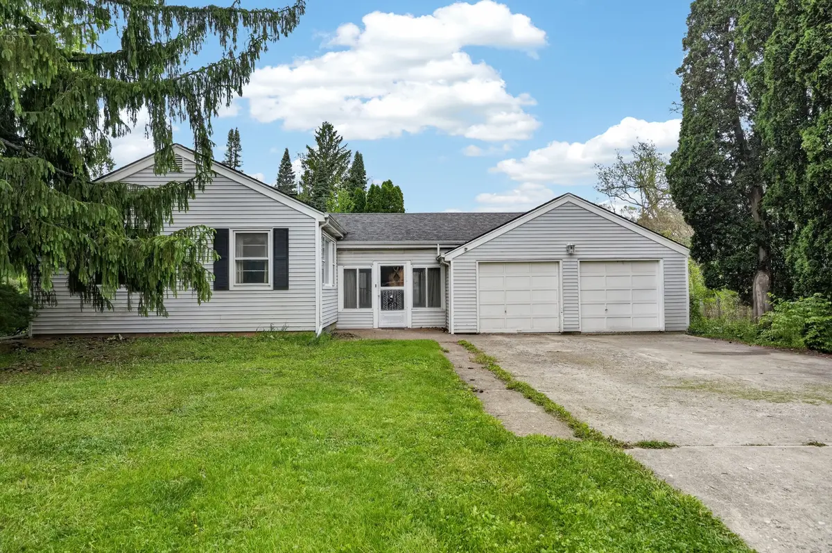 5625 Lincoln Avenue, Lisle, IL 60532 - #1