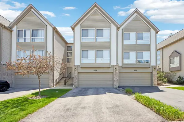 673 E Fountainview Drive #673, Mundelein, IL 60060