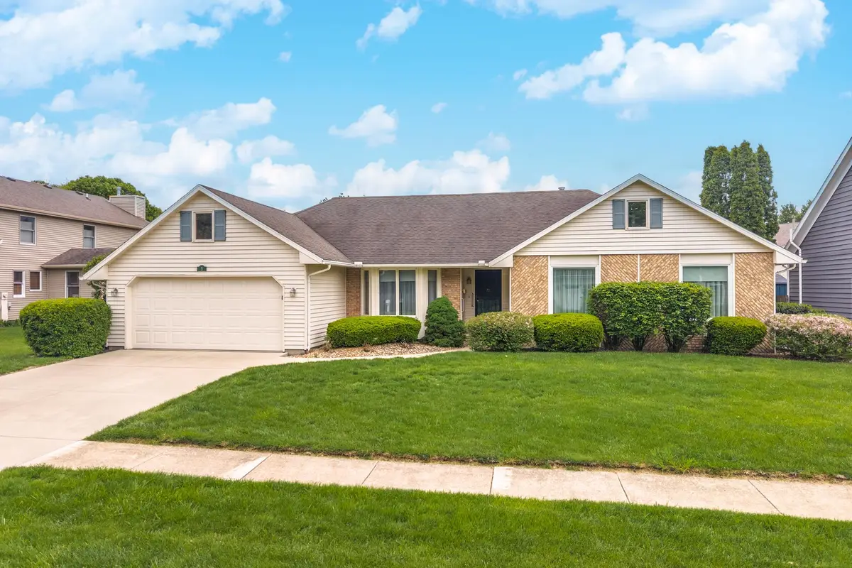 5 Downing Circle, Bloomington, IL 61704 - #1