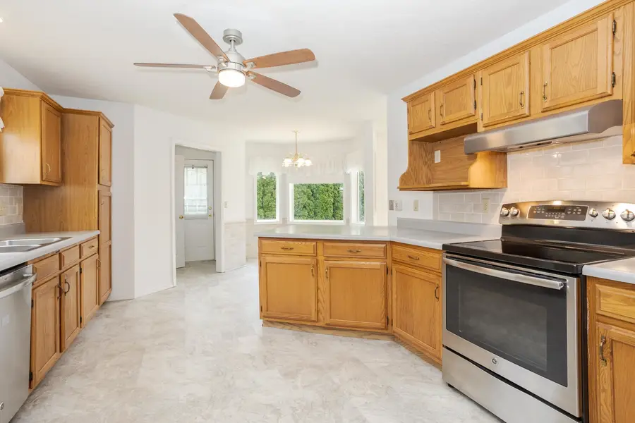 5 Downing Circle, Bloomington, IL 61704 - #2