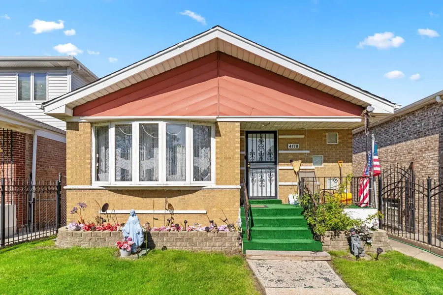 4178 S Wallace Street, Chicago, IL 60609 - #3