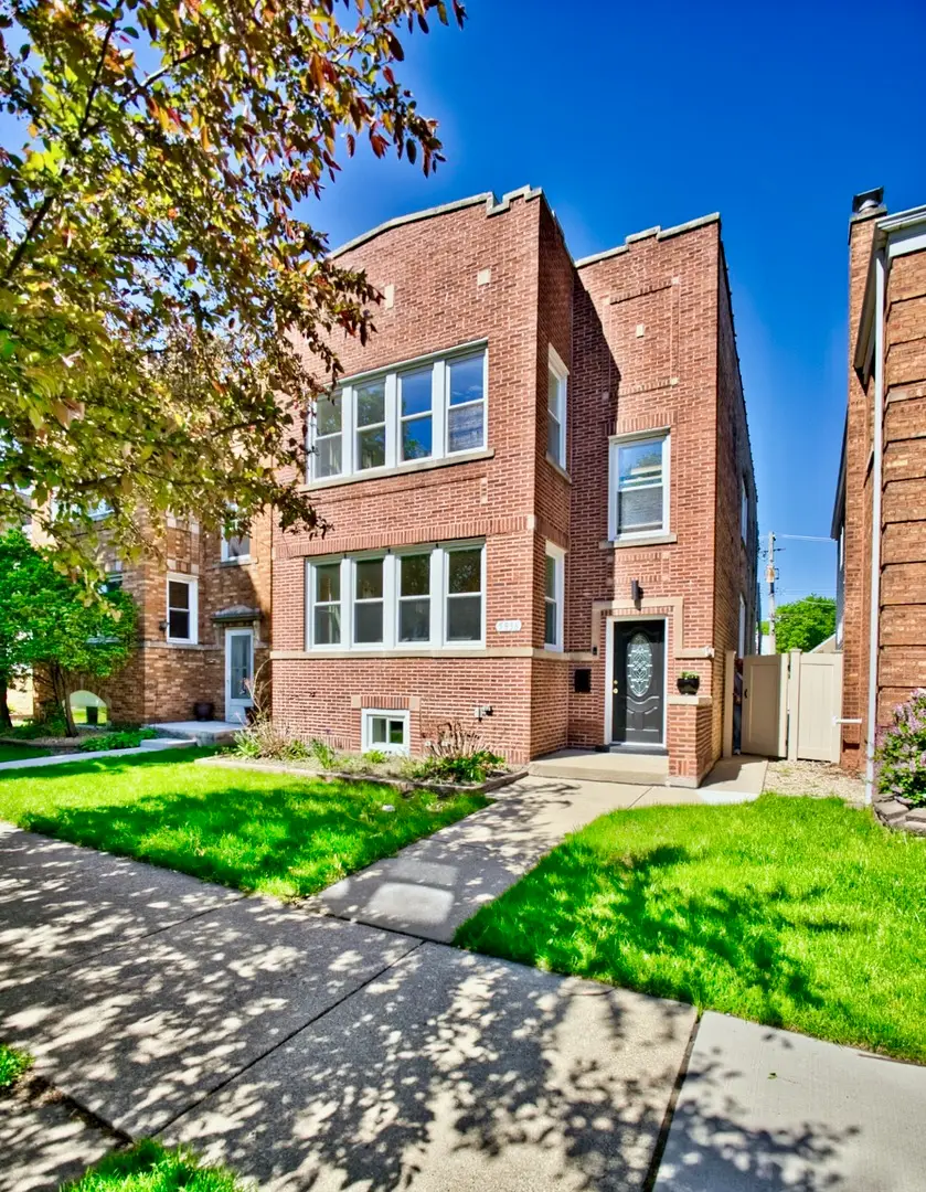 5936 N Melvina Avenue, Chicago, IL 60646 - #1