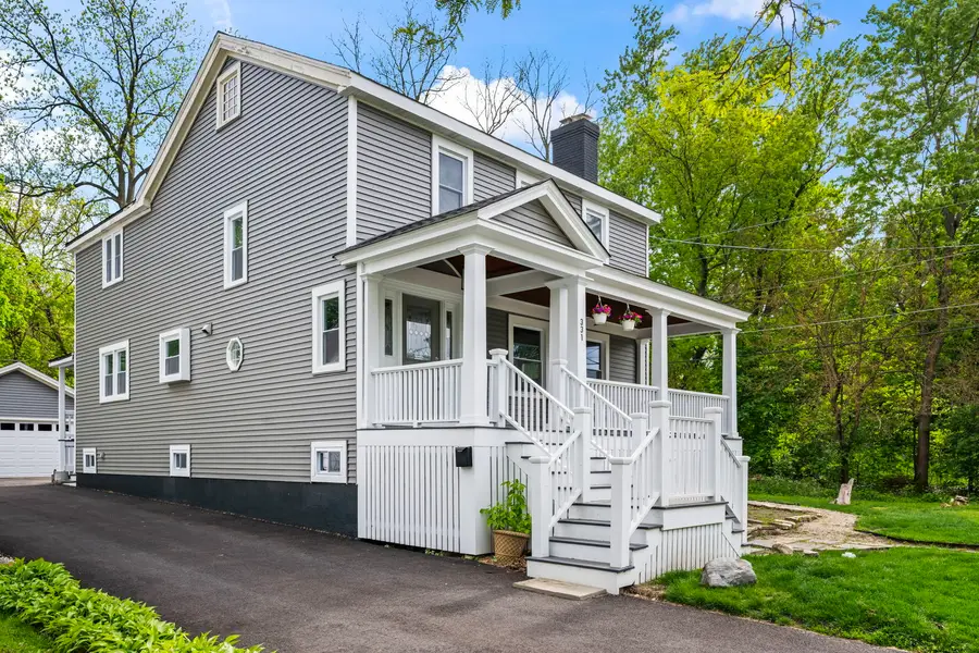 331 E Russell Street, Barrington, IL 60010 - #2