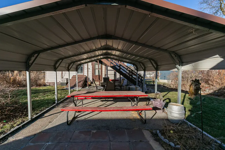 2115 W 4 Street, Davenport, IA 52802 - #3