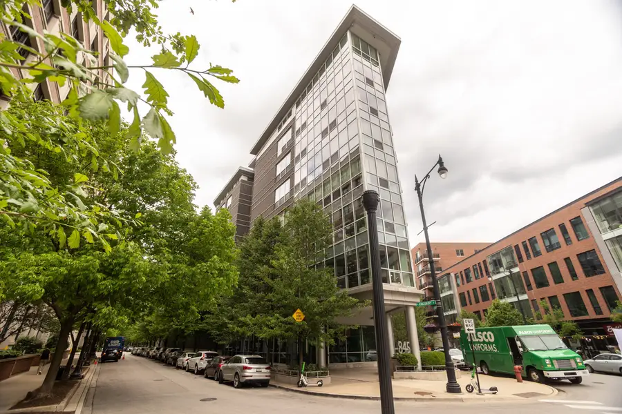845 N Kingsbury Street #704, Chicago, IL 60610 - #2