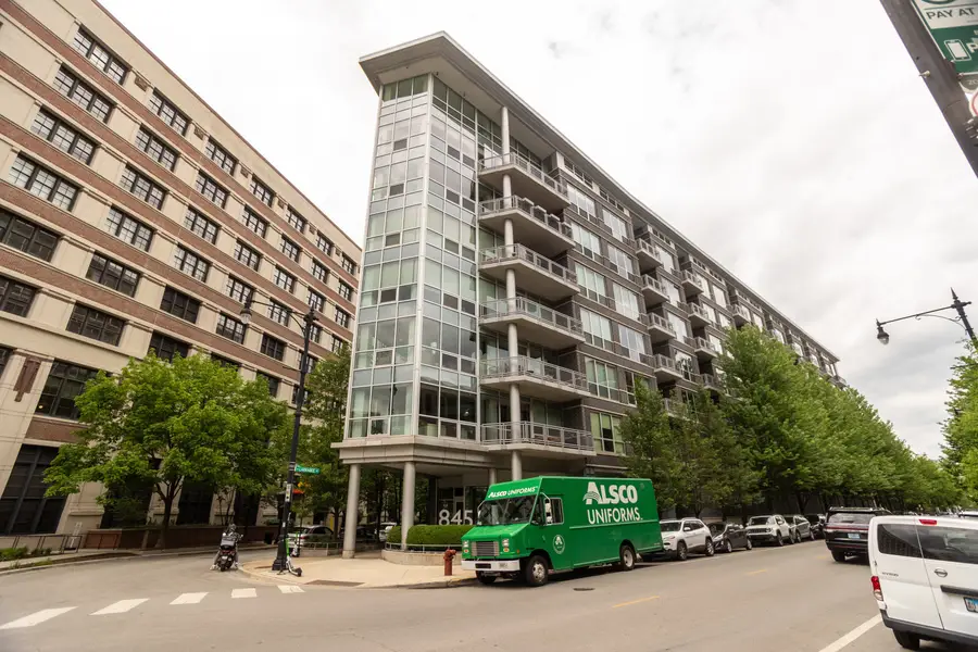 845 N Kingsbury Street #704, Chicago, IL 60610 - #3