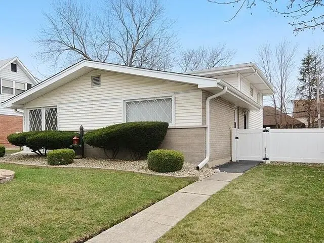 3961 168th Street, Country Club Hills, IL 60478 - #2
