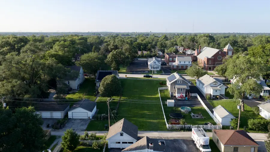 2715 Indiana Avenue, Lansing, IL 60438 - #2