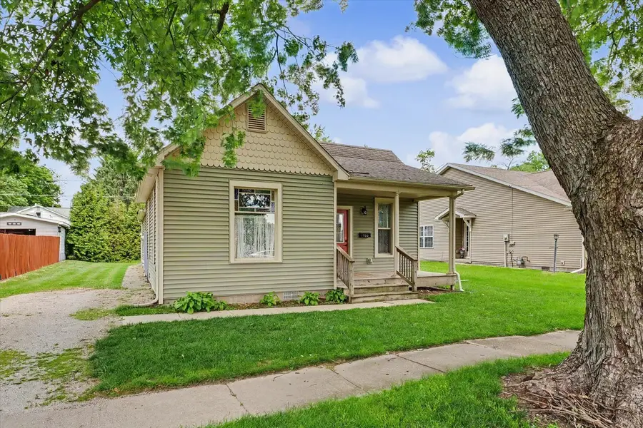 708 E Center Street, Monticello, IL 61856 - #2