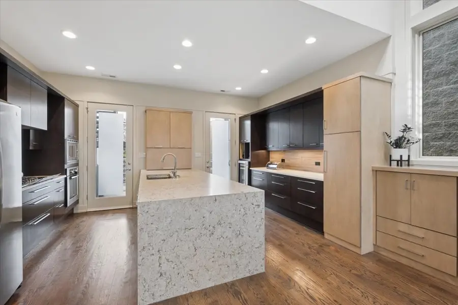 1622 W Julian Street #2, Chicago, IL 60622 - #3