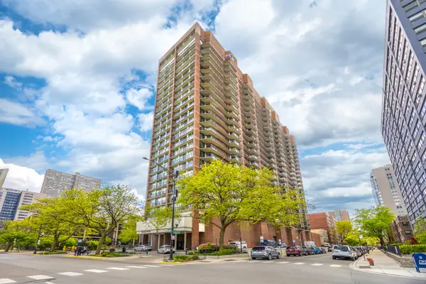 4170 N Marine Drive #11H, Chicago, IL 60613