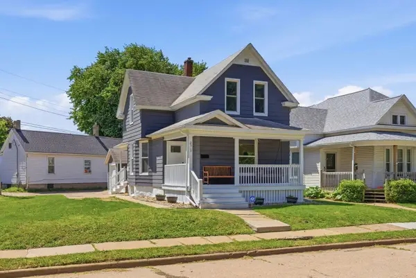 2313 Hobson Avenue, Davenport, IA 52802