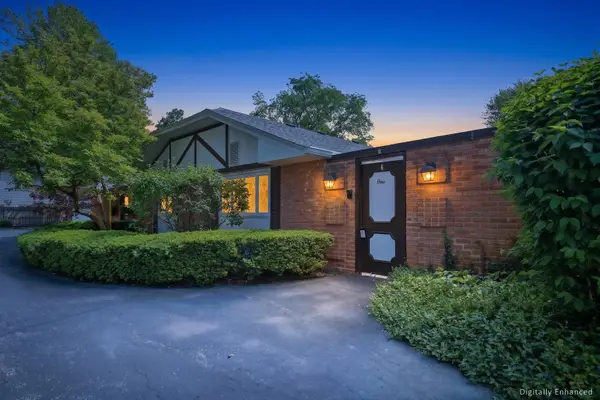 1 Carlisle On Duxbury Court #1, Rolling Meadows, IL 60008