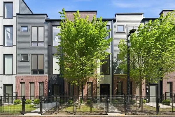 4232 W Belmont Avenue #6, Chicago, IL 60641