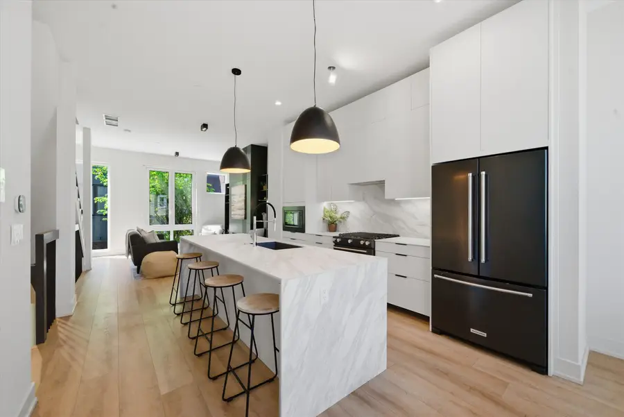 4232 W Belmont Avenue #6, Chicago, IL 60641 - #3