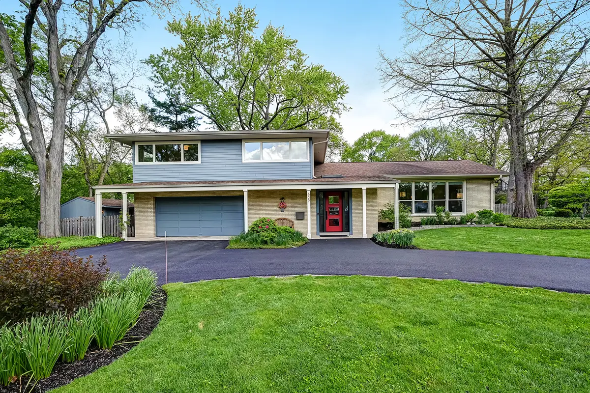 629 W Elm Street, Wheaton, IL 60189 - #1