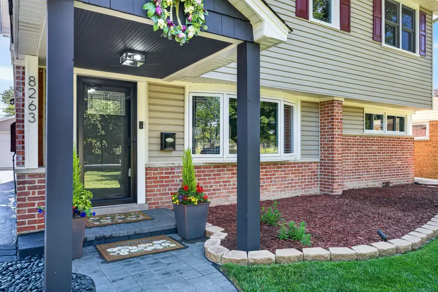 8263 N Washington Street, Niles, IL 60714 - #2
