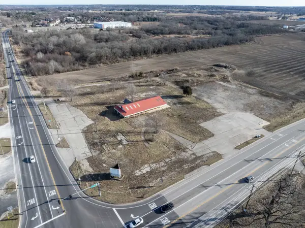 5511 Us Route 12, Richmond, IL 60071