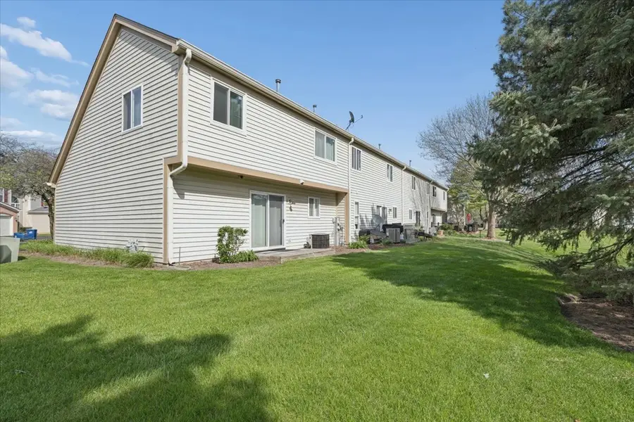 6763 Roanoake Court, Gurnee, IL 60031 - #3