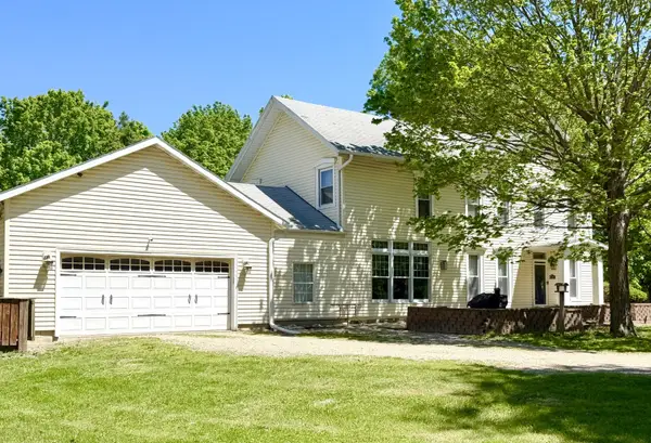 206 S Hawthorne Avenue, Granville, IL 61326