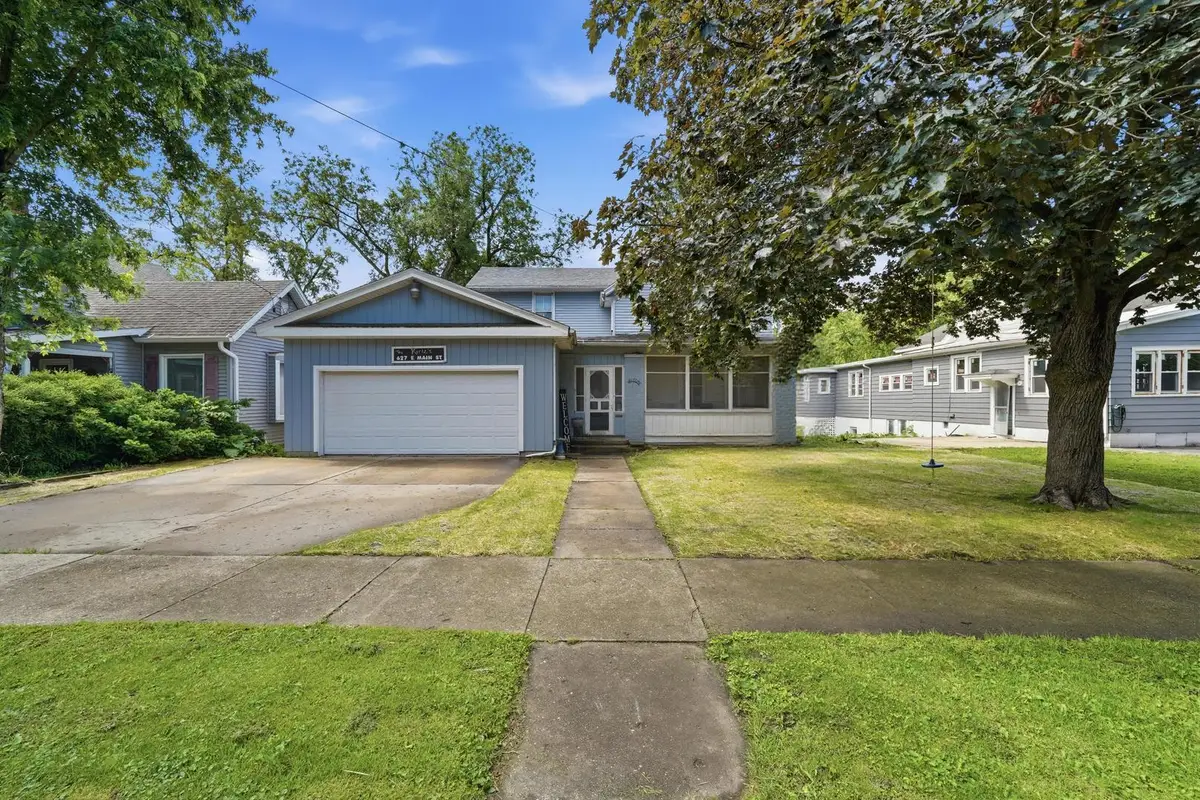 627 E Main Street, Ottawa, IL 61350 - #1