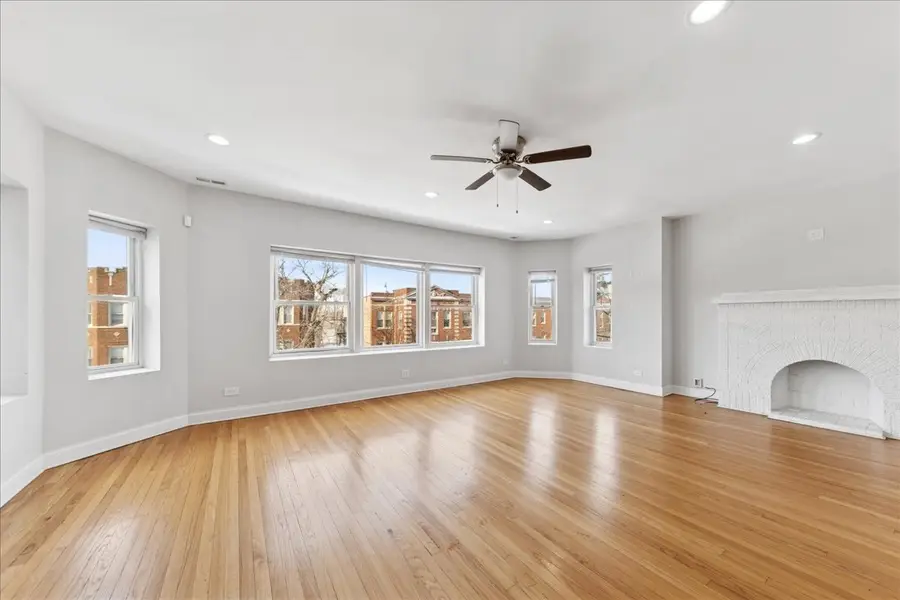 7515 S Essex Avenue, Chicago, IL 60649 - #3