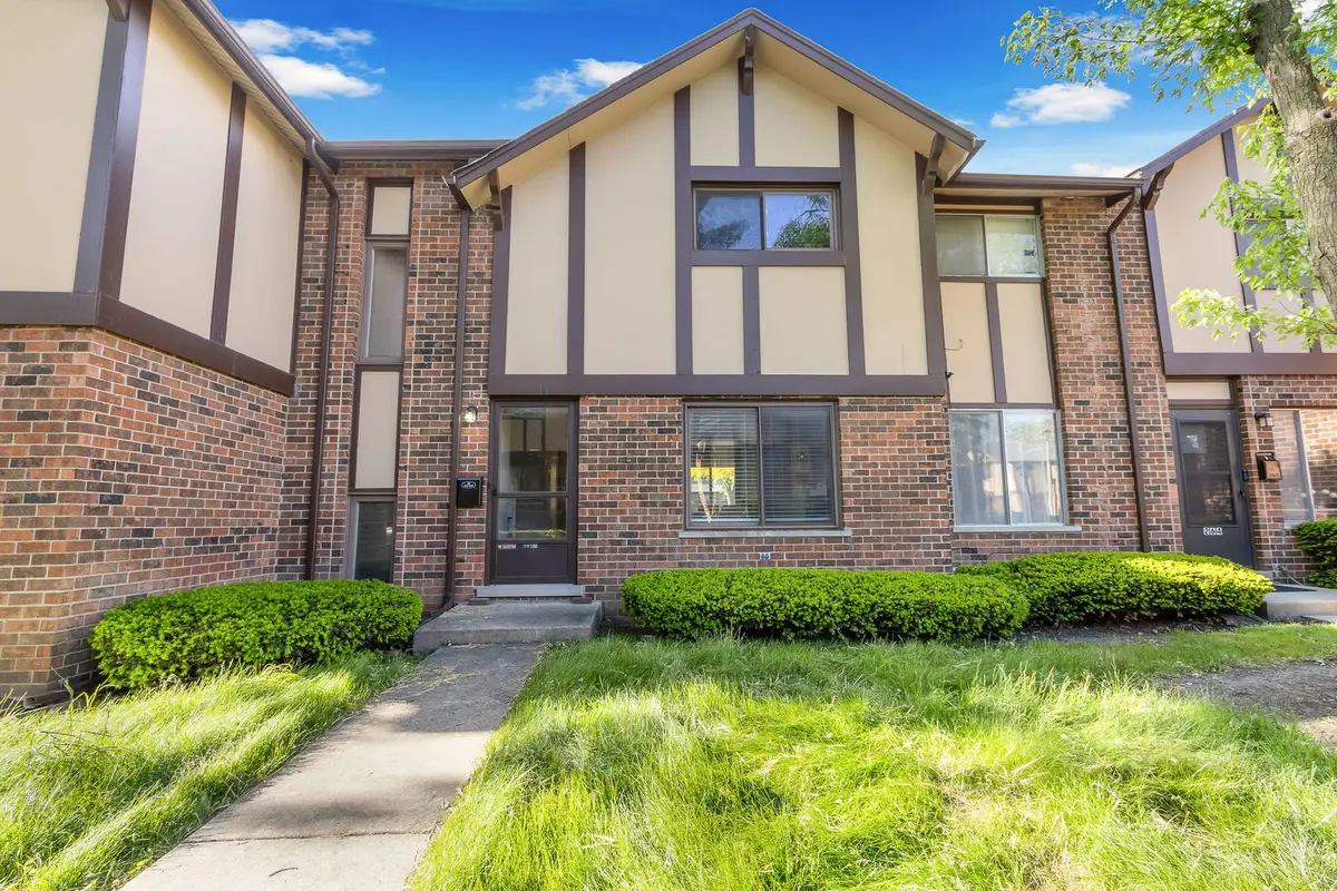 18w266 Knollwood Lane, Villa Park, IL 60181 - #1