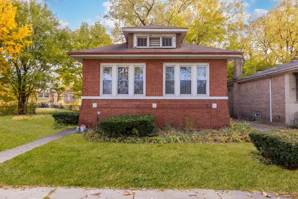 8129 S Cornell Avenue, Chicago, IL 60617