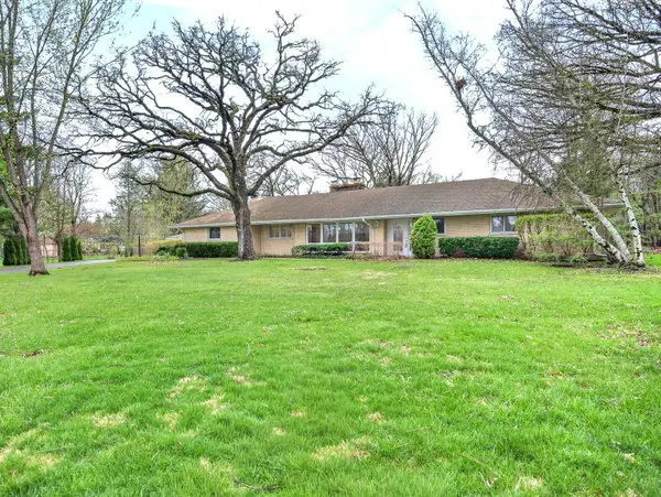 3273 Merrimac Lane, Long Grove, IL 60047