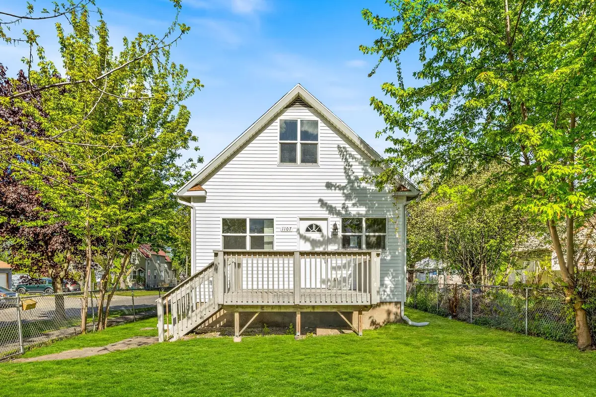 1107 Victoria Avenue, North Chicago, IL 60064 - #1
