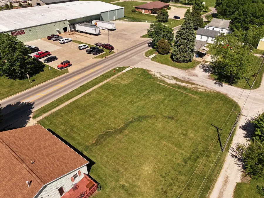 1010 W Howard Street, Pontiac, IL 61764 - #3