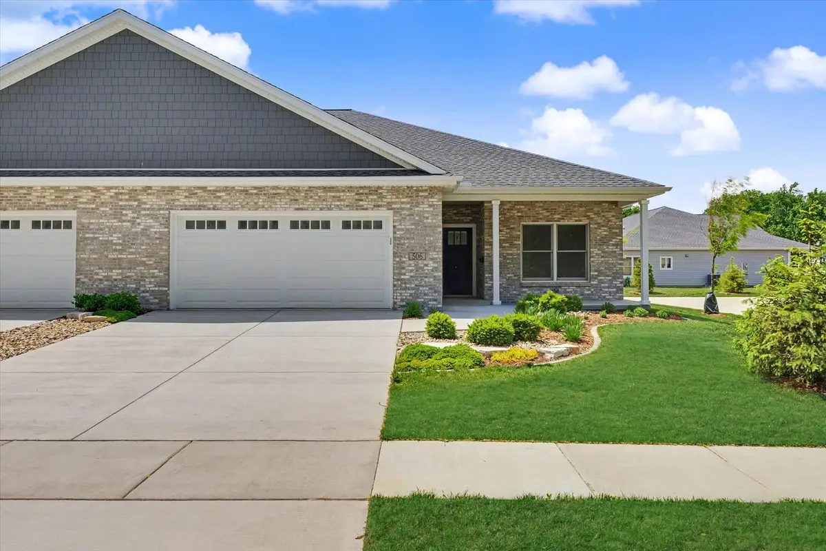 506 S 6th Street, Fairbury, IL 61739 - #1