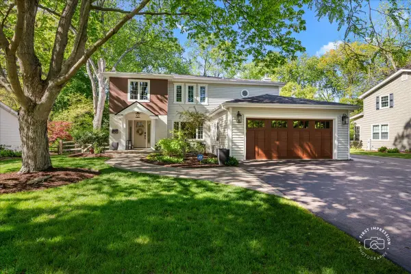 1804 Allen Lane, St. Charles, IL 60174