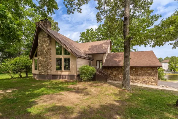 500 Arbor Drive, Carterville, IL 62918