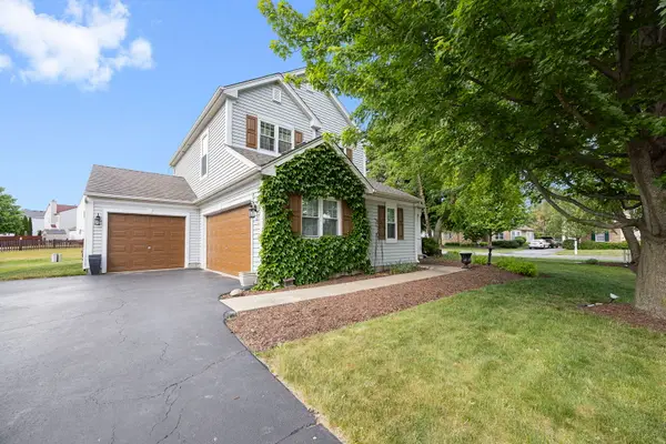 2000 Serenity Lane, Woodstock, IL 60098