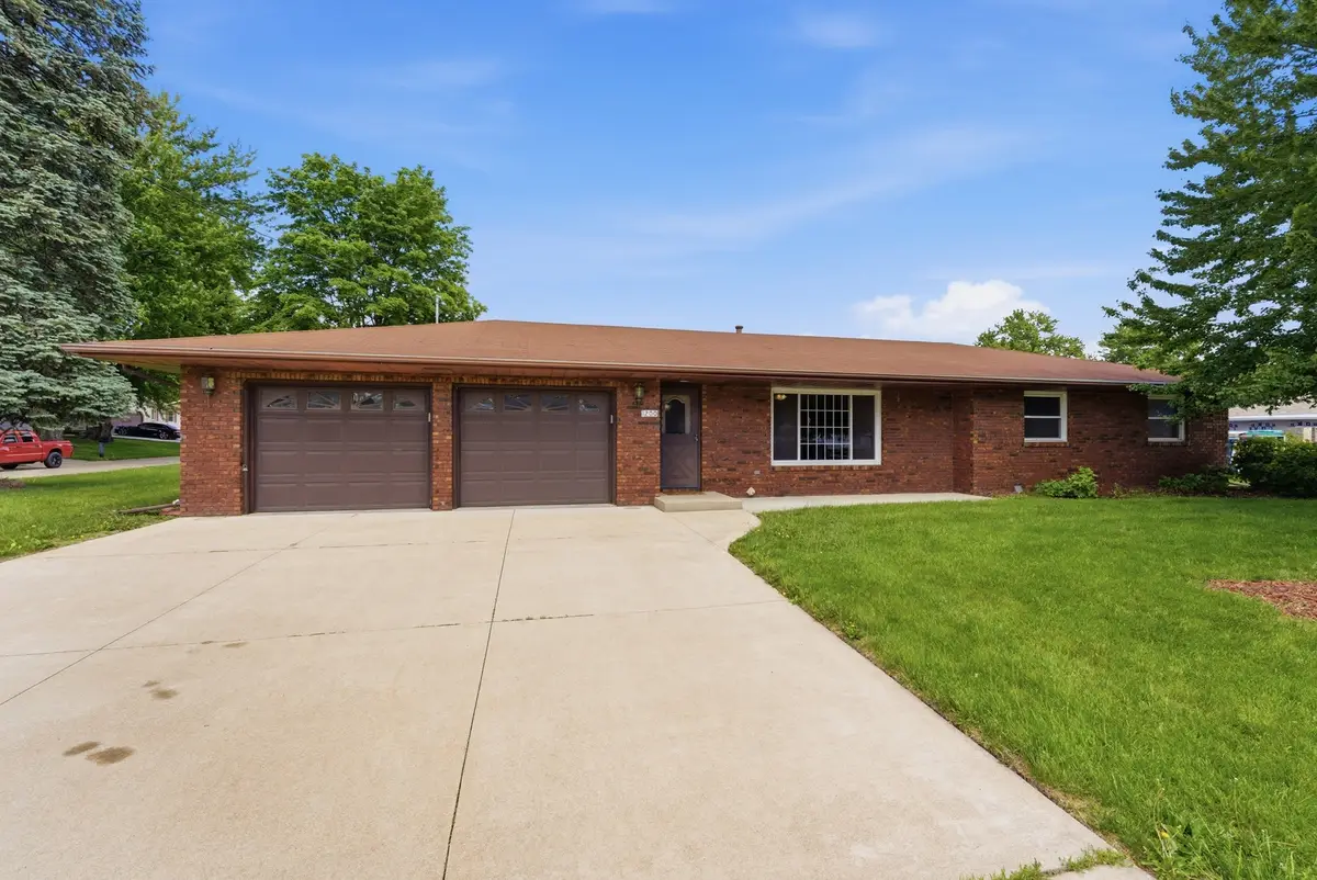 1200 6th Street, Hampton, IL 61256 - #1