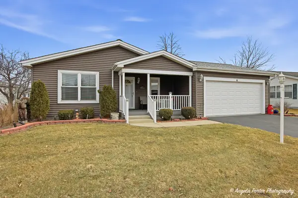4 Hialeah Court, Grayslake, IL 60030