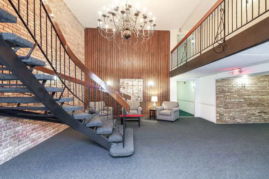 475 N Cass Avenue #202, Westmont, IL 60559 - #3
