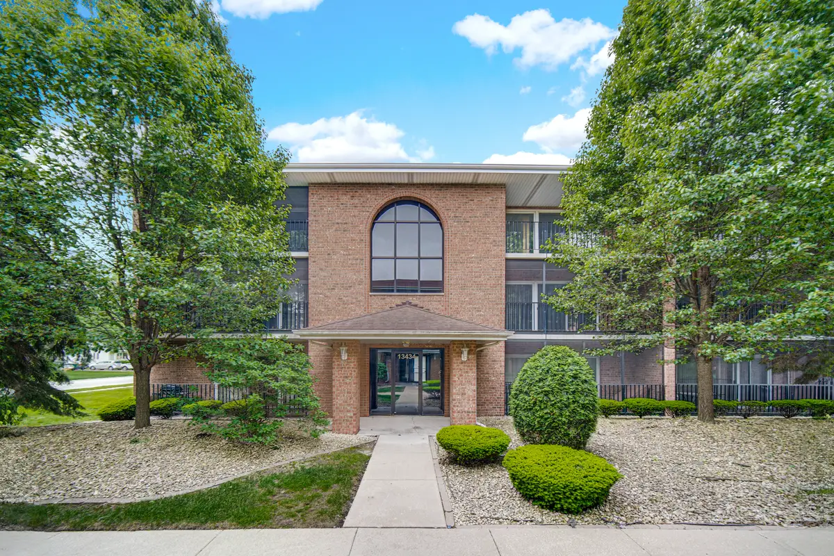 13434 E Circle Drive #404, Crestwood, IL 60418 - #1
