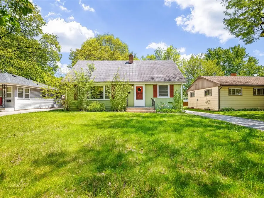 1521 Chelsea Avenue, Rockford, IL 61107 - #2