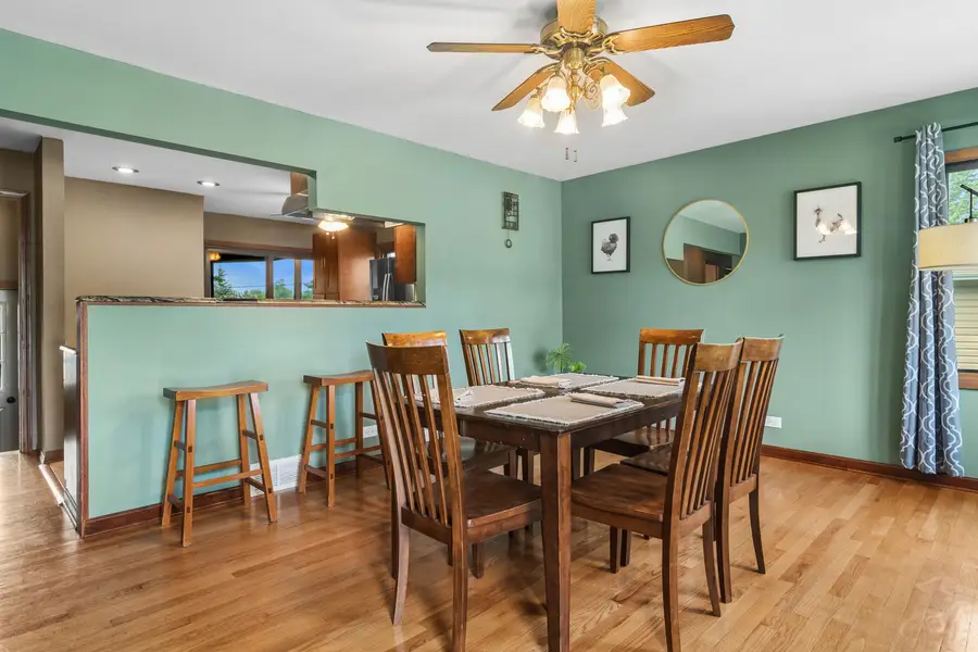 327 W Hawley Street, Mundelein, IL 60060 - #2