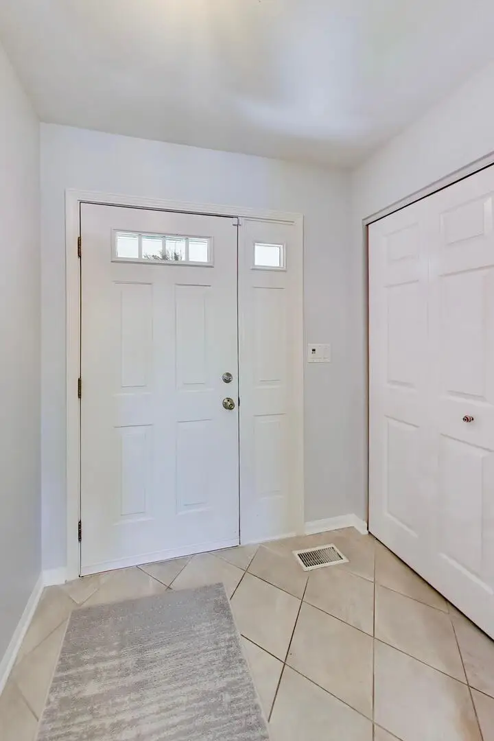 882 Poplar Lane, Deerfield, IL 60015 - #3