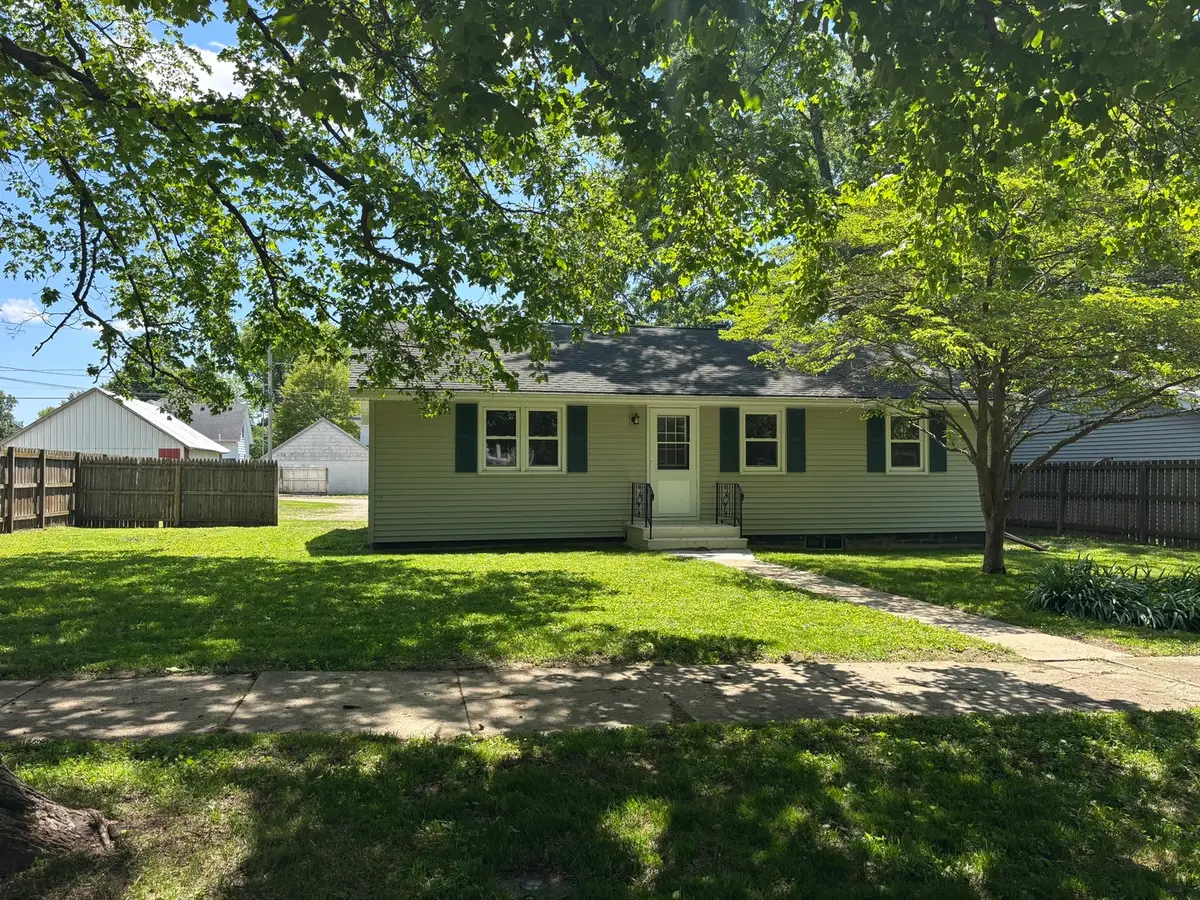 602 W 3rd Street, Delavan, IL 61734 - #1