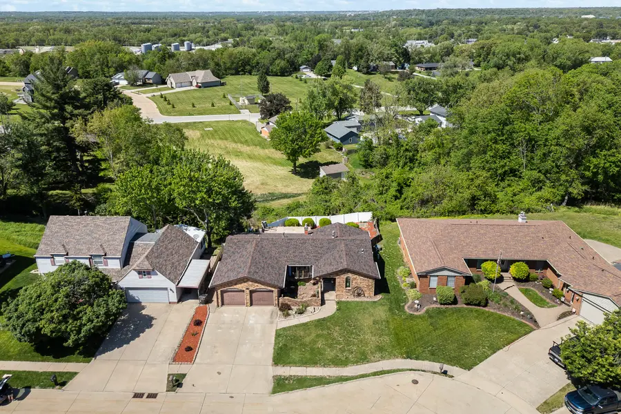 1705 85th Avenue W, Rock Island, IL 61201 - #2