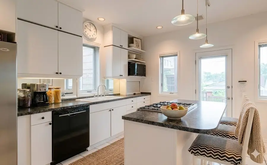 1410 E 48th Street, Chicago, IL 60615 - #3