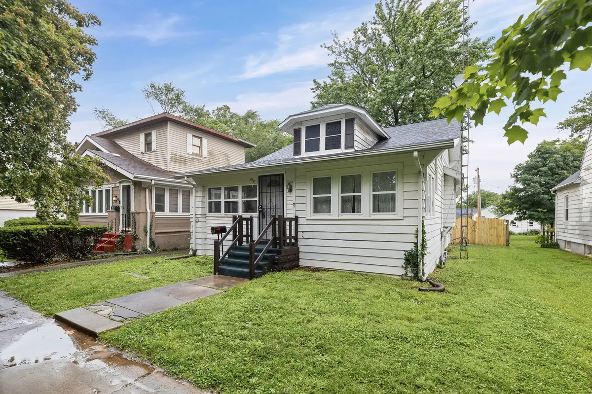 518 Cedar Street, Centralia, IL 62801 - #1