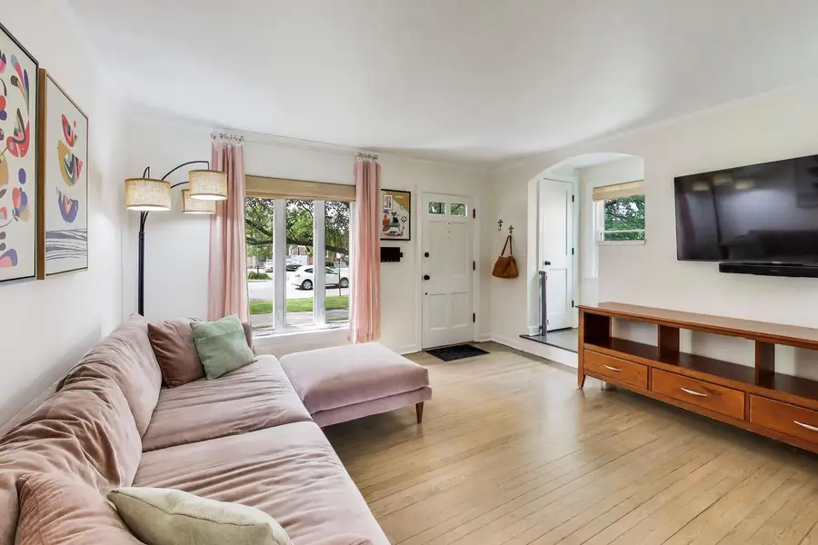 7530 W Devon Avenue, Chicago, IL 60631 - #3