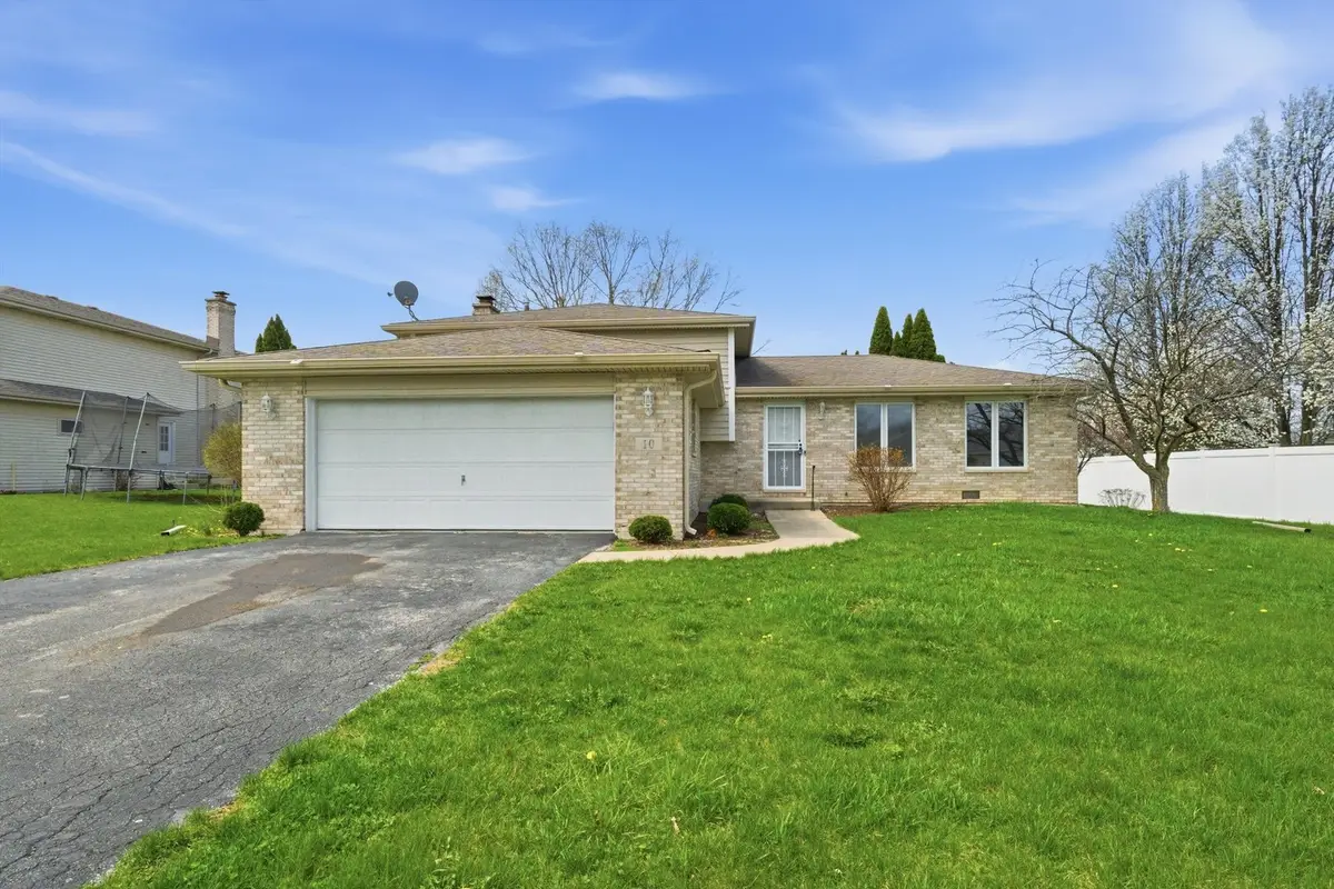 10 Joyce Court, Crete, IL 60417 - #1