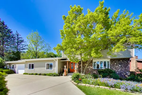 2004 Sprucewood Lane, Lindenhurst, IL 60046