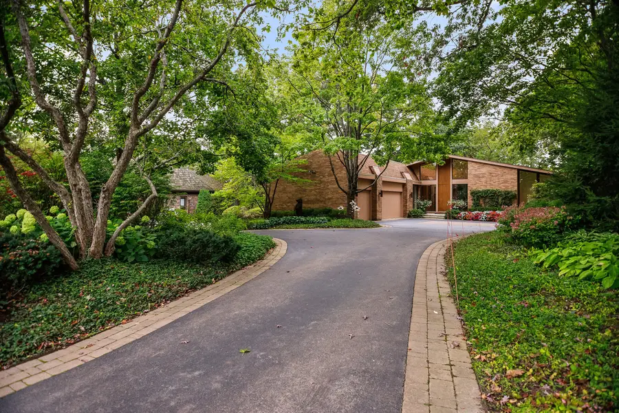 990 Sheridan Road, Highland Park, IL 60035 - #2